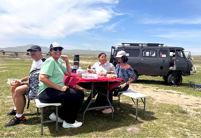 Lunch break in Mongolian steppe